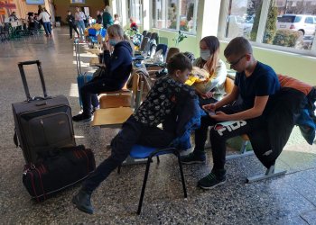 Vaikai iš Ukrainos registracijos centre.