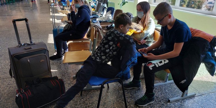 Vaikai iš Ukrainos registracijos centre.
