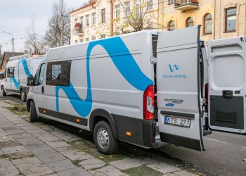 „Vilniaus vandenys“ atnaujina vandentiekio tinklo plovimą Naujamiestyje. Taikys papildomus saugiklius