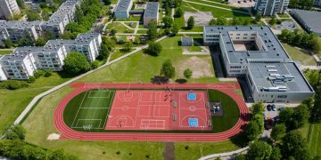 Maironio progimnazijos aikštynas