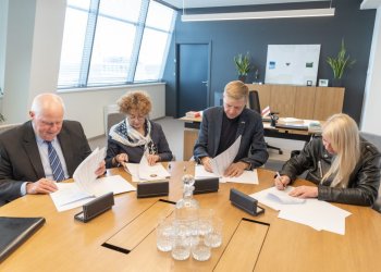 pasirašė sinagogos įamžinimo memorandumą