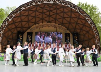 Iš vėl prie Šalčios skamba daina