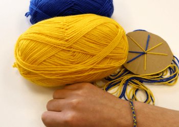 Lentvario biblioteka buvo apdovanota už pilietinę iniciatyvą „Draugystės apyrankė“