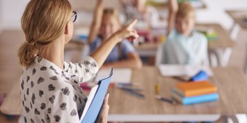 Jau ketvirtus metus Vilniaus rajone dirbantys mokytojai ir pagalbos mokiniui specialistai į darbą važiuoja pigiau