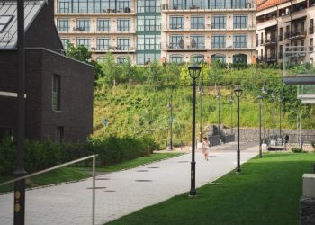 Vietoje masinio šienavimo Vilnius renkasi vešlias pievas