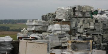 Elektros ir elektroninės įrangos atliekos