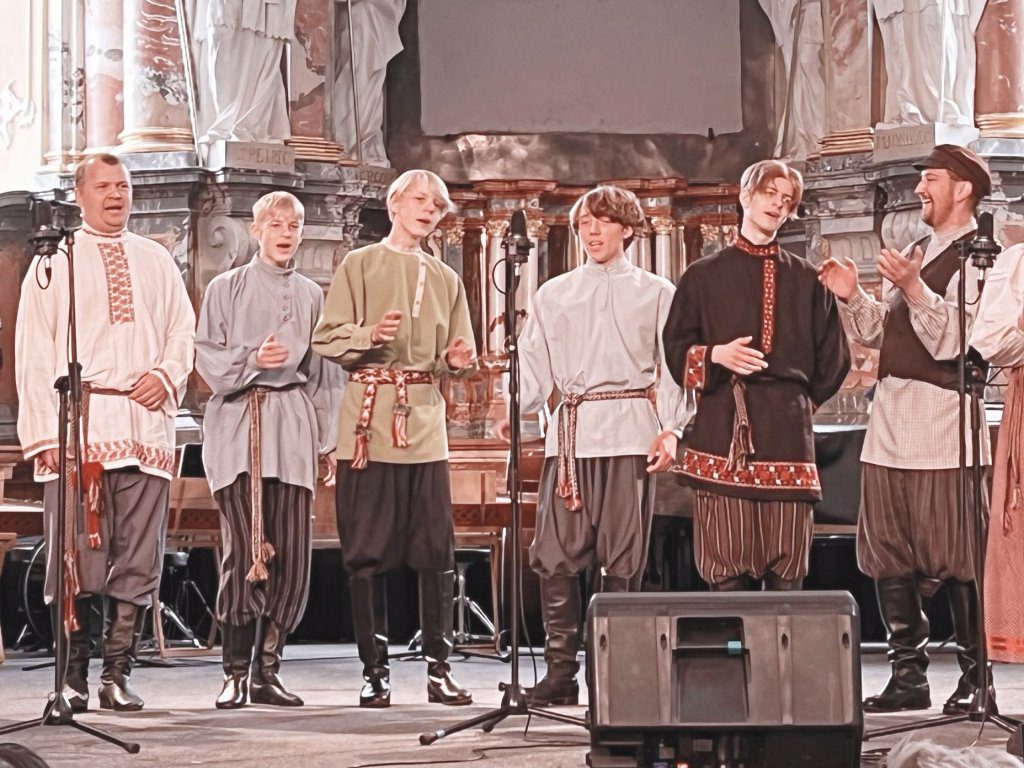 „Tradicijų paveldėtojai“