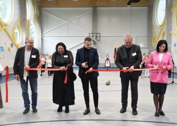 Lentvario pradinė mokykla atidarė išskirtinę sporto salę