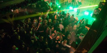 Gyvos muzikos vakaras Pilialaukyje su grupe ,,Stalker”