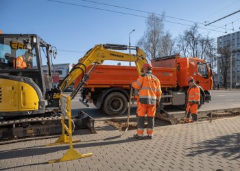 Atnaujinama Savanorių prospekto danga