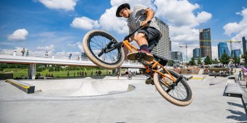 Ieškoma vietų dviračių ir paspirtukų saugykloms šalia vilniečių namų