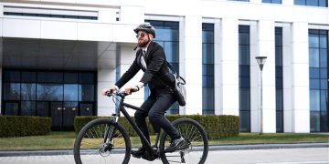 Su dviračiu į darbą