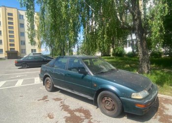 „Vaiduokliai“ ant ratų: neeksploatuojami automobiliai mūsų kiemuose