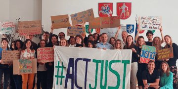 Jaunimas iš septynių valstybių Trakų savivaldybėje diskutavo apie draugišką gamtai kelią