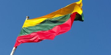 Sveikiname Valstybės dienos proga !