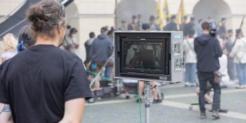 Britų kino kūrėjai Vilniuje filmuos karališkąsias Europos dramas – mieste liepą vyks intensyvūs filmavimai