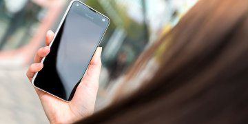 „Tele2“ visam rugpjūčiui pratęsė specialų tarifą skambučiams į Ukrainą – minutės kaina išlieka 5 ct