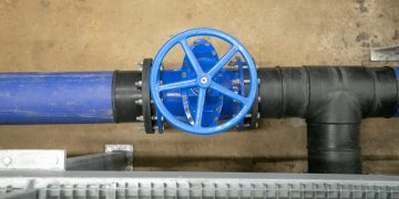 Vilniečiai vangiai jungiasi prie centralizuotų vandentiekio ir nuotekų tinklų: specialistai ragina nedelsti