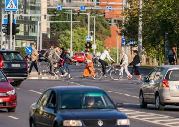 Eismas rudenį: sklandesniam judėjimui Vilnius pristabdo gatvių tvarkymo darbus