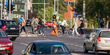 Eismas rudenį: sklandesniam judėjimui Vilnius pristabdo gatvių tvarkymo darbus