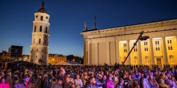„Sostinės dienų“ atidarymo vakarą – grandiozinis Marijono Mikutavičiaus koncertas su grupe