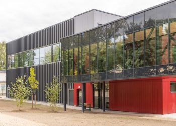 Baigta Joachimo Lelevelio gimnazijos rekonstrukcija – pastatytas priestatas su naujomis klasėmis ir sporto sale