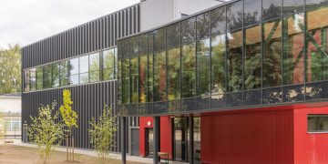 Baigta Joachimo Lelevelio gimnazijos rekonstrukcija – pastatytas priestatas su naujomis klasėmis ir sporto sale