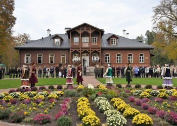 Turizmo ir jaunimo centras Vilkiškėse oficialiai atidarytas!