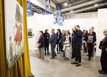 Meno mugė „ArtVilnius’22“ kviečia į virtualųjį turą