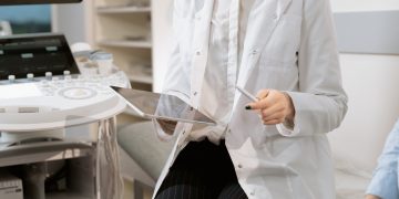 akuseris ginekologas