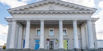 Įvairių reakcijų sulaukęs Dainiaus Liškevičiaus kūrinys prie Vilniaus rotušės