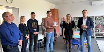 Bijūnuose atidaryta naujai įrengta biblioteka