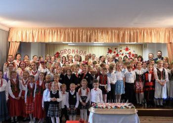 Atgimusi „Gromada“ pranešė apie save skambiu koncertu