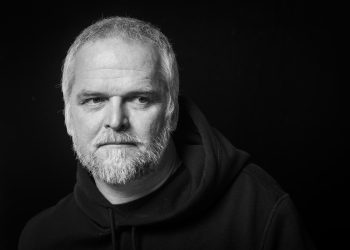 „Pasaulio kino vakarai su Audriumi Stoniu“ pradeda  antrąjį sezoną M. K. Čiurlionio namuose