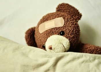 Išplitus užkrečiamajai ligai ugdymo įstaigoje, nedarbingumo pažymėjimą vaikui prižiūrėti išduos „Sodra“