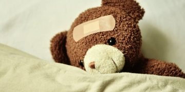 Išplitus užkrečiamajai ligai ugdymo įstaigoje, nedarbingumo pažymėjimą vaikui prižiūrėti išduos „Sodra“