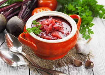 burokėlių troškinys