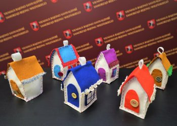 Prezidentūros kalėdinę eglutę papuoš ir Vilniaus rajone sukurti nameliai