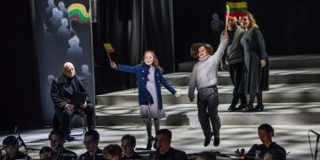 Sugrįžtantis muzikinis spektaklis „13“ primins apie vienybės poreikį