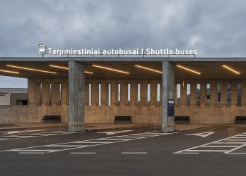 Vilniaus oro uoste laikinai keičiama transporto schema: nuo lapkričio pradžios numatoma perkelti tarpmiestinių autobusų sustojimo vietą