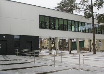 Vilniaus r. Nemenčinės Konstanto Parčevskio gimnazija turės naują priestatą