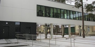 Vilniaus r. Nemenčinės Konstanto Parčevskio gimnazija turės naują priestatą