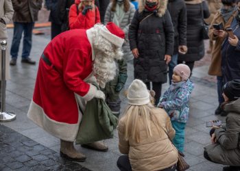 Vilniaus rotušėje šeštadienį – tarptautinė Kalėdų labdaros mugė