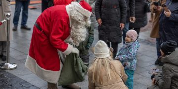 Vilniaus rotušėje šeštadienį – tarptautinė Kalėdų labdaros mugė