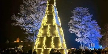 Kada Trakų Saulės eglė šviečia?