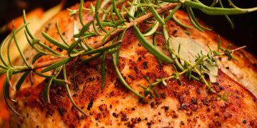 Komfortiški patiekalai iš kiaulienos mentės: pigu, sotu ir lengvai pagaminama