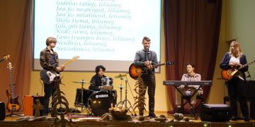 Belaukiant stebuklo Nemenčinės Gedimino gimnazijoje