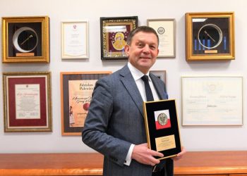 Meras apdovanotas Lenkijos tautos atminties instituto