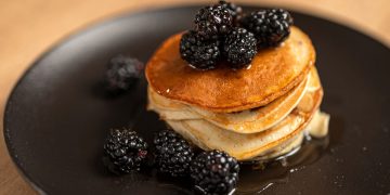 Artėjant Užgavėnėms dietologė pritaria tradicijų puoselėjimui: išbandykite japoniškų blynų receptą