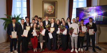 Jauniesiems Vilniaus garsintojams išdalinti Mažųjų Kristoforų apdovanojimai